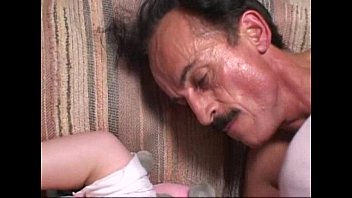 porn падчерица трахает отчима и друга porn