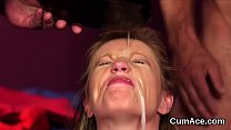 porn резвая модель получает порцию спермы на лицо глотая всю сперму porn