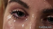 porn необычная персик получает сперму на ее лицо глотая все сливки porn