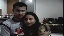 porn xxxbosscom自家製のインドの幸せなカップル porn