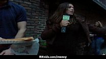 porn откровенная обнаженная юная нудистка с жопой на общественном пляже porn