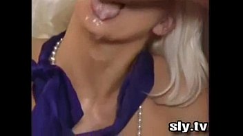 porn очень красивая блондинка отличное двойное проникновение и отличные камшоты хелен дюваль джейк стид porn