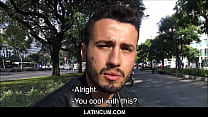 porn カメラのハメ撮りでゲイの見知らぬ人とセックスするためにブラジルからの若いストレートガイは現金を支払った porn