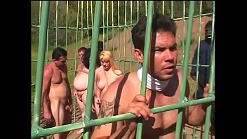 porn молоденькая рыжая вирт с маленькими сиськами флик шагвелл и чувак трахаются в клетке на природе на планете обезьян porn