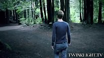 porn молодой чувак пойманный вампиром заканчивает тем что жестко трахает его в анал porn