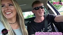 porn немецкая блондинкашлюшка трахается на улице в машине в любительском видео porn