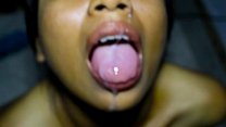 porn сосущая богатая сьюзи обильно сосет член пока я не кончу ей в рот и лицо porn