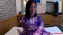 porn 41 세의 일본인 아내는 남편과 소년들에게 돈을 벌고 바람을 피우고 있었다 아시아 검은 털이 음부와 문신과 입으로 섹스를 사랑합니다 샤워 섹시한 중년 여성 osakaporn porn