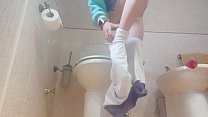 porn я знаю что шпионить за мамой в ванной запрещено но замечательно слышать ее пердеть porn