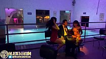 porn в застольном танце ко мне подошли 2 шлюхи и после пердежа я их трахнул наедине без кодона porn