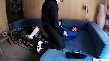 porn злоумышленник в маске проник в квартиру молодого мальчика и совершил сексуальный акт ему porn