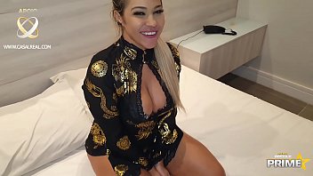porn горячая блондинка ебется с черными алекс лима и друзья получают струю спермы в лицо на красном porn