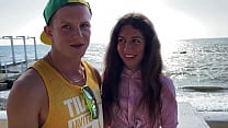 porn куколд наблюдает как его шлюшка жена трахается с незнакомцем и незнакомец кончает в рот куколду porn