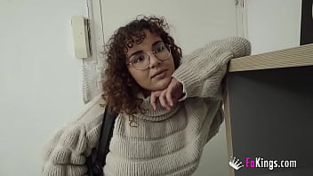 porn лили хочет знать может ли ее узкая киска поместиться на 2 члена спойлер они подходят porn