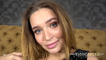 porn ты захочешь прокатиться на миа феррари после того как увидишь как она дразнит своей гладкой киской porn