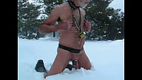 porn очень хорошо дрочить бдсм обнаженной в снегу с зажимами для очень твердой груди porn