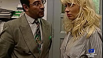 porn леа мартини красивая грудастая блондинка покорная и выебанная в очко в тюрьме porn