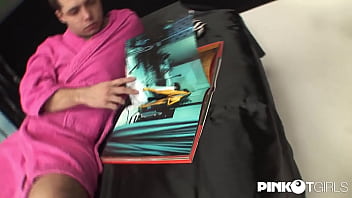 porn шмель летиция шлепает своего парня перед тем как принять его в задницу porn