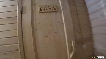 porn встретил свою красивую худенькую сводную сестру в русской бане и не удержался отшлепал ее дал сосать и трахнул на porn