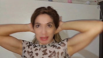 porn что мы можем сделать с этой большой вещью я смотрю на нее и мне только в голову приходит засунуть ее себе в задницу porn