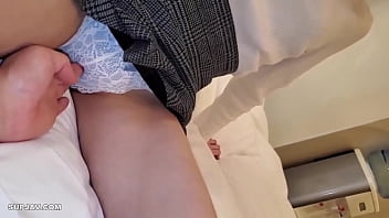 porn お嬢様系のパイパン女子と玩具プレイを楽しんで濃厚ご奉仕からの生中出し二回戦 porn