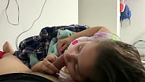 porn моя маленькая падчерица играет с моим членом во рту пока мы смотрим фильм она не знает что я это записала porn