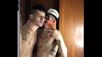 porn подарок гильерме сильвы не имел покоя в ту ночь я не мог устоять и использовал эту большую палку пока у меня не porn
