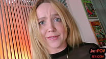 porn анальная смазанная маслом молодая женщина трахается в любительском видео от первого лица пока развратно porn