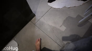 porn парень с огромным членом трахает брюнетку в отеле porn