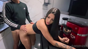 porn секс на кухне я пошла пить воду и допила ночью пить молоко porn