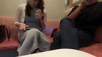 porn 일본인 완전히 리얼 뱃사공 그녀의 얼굴과 몸이 너무 아름답습니다 일본 30 세 회사원이 원격으로 일하면서 노래방을하고 있습니다 가까운 거리 뛰어난 스타일의 아름다운 가슴과 포옹 섹스 porn