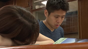 porn 아니목소리를 하고 싶지 않아 목소리를 내지 말아야 할 상황에서 그 귀여운 소녀의 사타구니가 장난을 쳤다 스릴과 설렘으로 보지가 젖는다 일본어 아마추어 집에서 만든 르 부품 1 작은 보지힘 젖꼭지 씨발 porn
