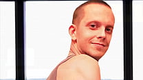 porn горячая 18летняя девушка только что окончившая high sch00l хотела развести меня через мою glory hole в моем отеле porn