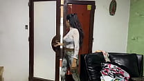 porn я не знала что мой шурин приедет домой в гости но моего мужа здесь нет и мы воспользовались случаем чтобы тайком porn