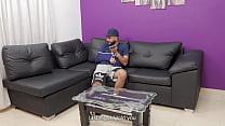 porn моя свекровь s1st3r предлагает помочь мне побрить мой член но шлюха жаждет этого и хочет почувствовать его внутри porn