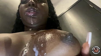 porn я просто хотел поиграть в gt4 и я просто хотел его толстый член в моей влажной киске полностью в красном и porn
