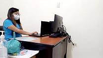 porn женщинадоктор горячая шлюшка в офисе пациент понимает что она снимает домашнее порно и просит интенсивный минет от porn