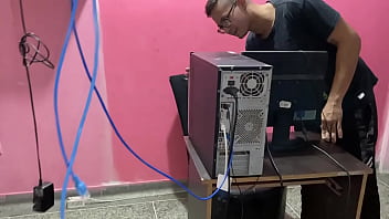 porn моя падчерица очень возбуждена и хочет чтобы я снова трахнул ее киску но на этот раз в офисе porn