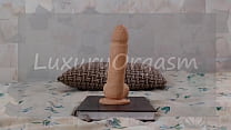 porn возбужденная сводная сестра с большой задницей кончает на большом резиновом члене на камеру porn
