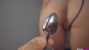 porn 내 친구의 여자 친구의 두꺼운 엉덩이 강아지 스타일에 정액을 얹고 다리를 벌립니다 porn