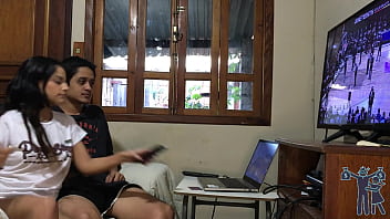 porn она мешала мне трахать меня во время игры поэтому я жестко вставил свой член porn