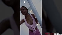 porn миниатюрная чернокожая скачет на большом черном члене бойфренда porn