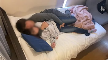 porn любительская пара которая целует и трахает подругу с которой живет целый день с утра porn