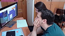 porn горячая брюнетка делает идеальный минет с глотанием спермы в рот шанаксейчас porn