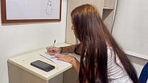 porn я пользуюсь тем что моя маленькая сводная сестра занимается домашними делами чтобы отвлечь ее и жестко трахать porn