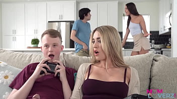 porn катрина кольт и сара тейлор в фильме мачеха поменялась местами s2e4 porn