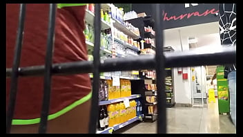 porn озорная двоюродная сестра на рынке я отвела женатого мужчину на склад и дала ему свою киску porn