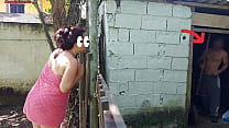 porn シャワーが使えず人妻が農場の管理人にタオル一枚で助けを求めセックスで支払う porn