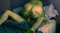 porn петера и неверная зрелая хотят почувствовать себя шлюхой и заканчивают тем что скачут на члене с пальцем в заднице porn