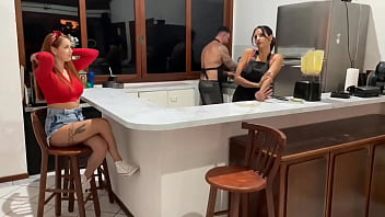 porn первый эпизод восторга кела с малу пас в качестве гостя готовка и шалость завершить на красном porn